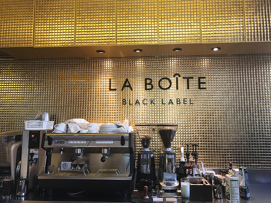 カフェ『LA BOITE』